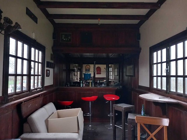 Mobiele kroeg bruin cafe koeloplegger - afbeelding 1 van  12