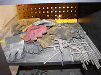 Mobiele lastafel rhino cart met diverse klemmen / accessoires. afmeting 125 x 70 x 90 cm. - afbeelding 4 van  5