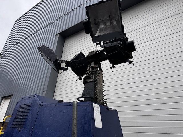 Mobiele lichtmast sandhurst, tl90, blauw, bouwjaar 2006, diesel - afbeelding 8 van  8