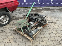Mobiele luchtcompressor met pneumatische sloophamers - afbeelding 7 van  11