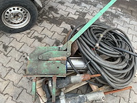 Mobiele luchtcompressor met pneumatische sloophamers - afbeelding 9 van  11