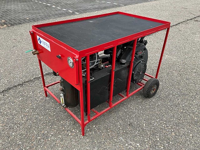 Mobiele luchtcompressor - afbeelding 1 van  7