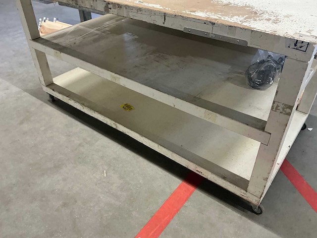 Mobiele magazijntafel - afbeelding 2 van  3