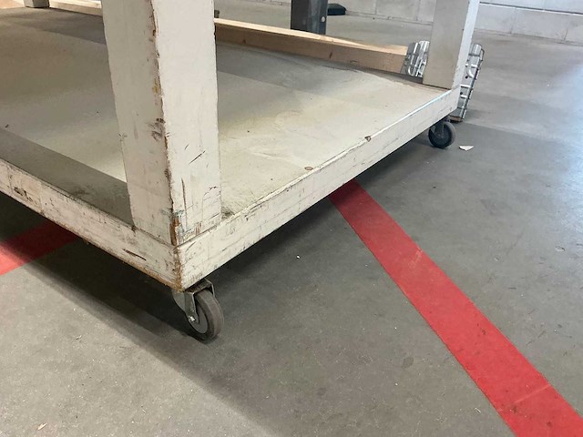 Mobiele magazijntafel - afbeelding 3 van  3