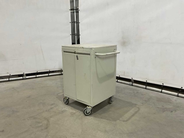 Mobiele metalen kastje - afbeelding 1 van  7