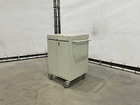 Mobiele metalen kastje - afbeelding 1 van  7