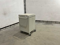 Mobiele metalen kastje - afbeelding 2 van  7