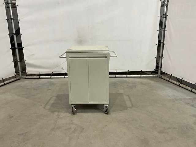 Mobiele metalen kastje - afbeelding 3 van  7