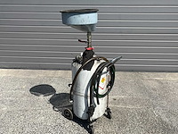 Mobiele olieopvang - overige garage inventaris - afbeelding 1 van  4