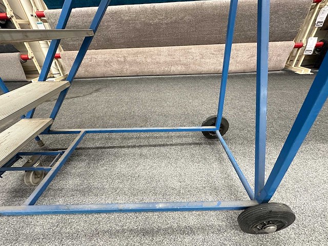 Mobiele platformtrap - afbeelding 3 van  4