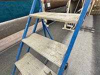 Mobiele platformtrap - afbeelding 2 van  5