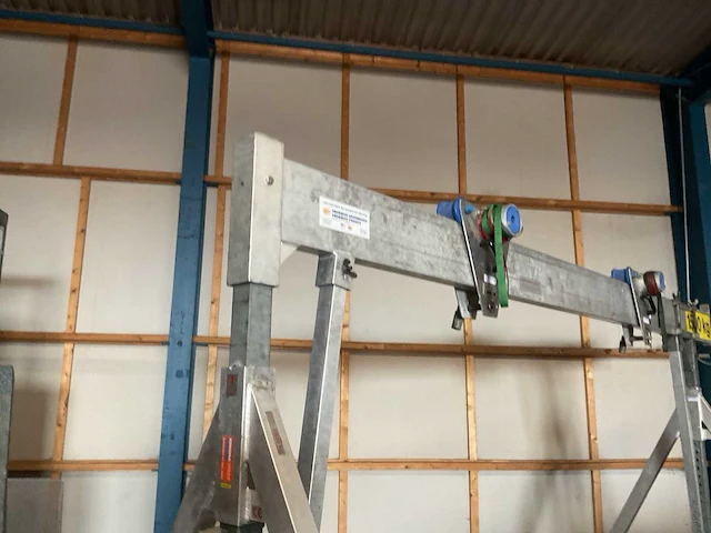 Mobiele portaalkraan - afbeelding 4 van  9