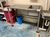 Mobiele roestvrijstalen gootsteen - afbeelding 1 van  3