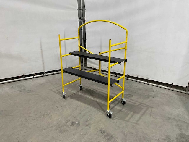 Mobiele rolsteiger - afbeelding 1 van  3