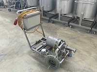 Mobiele rvs los en spoelpompinstallatie met centrifugaalpomp - afbeelding 3 van  9