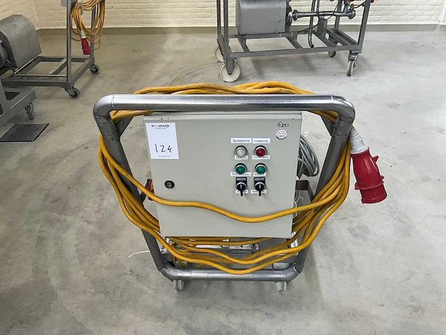 Mobiele rvs los en spoelpompinstallatie met centrifugaalpomp - afbeelding 5 van  9
