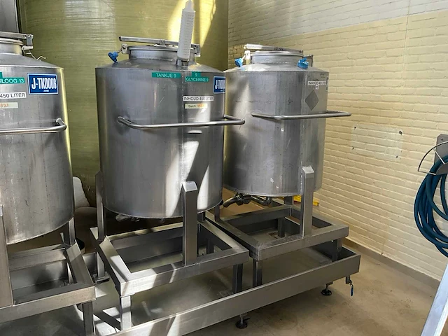 Mobiele rvs opslagtank (450liter) (4x) - afbeelding 3 van  8