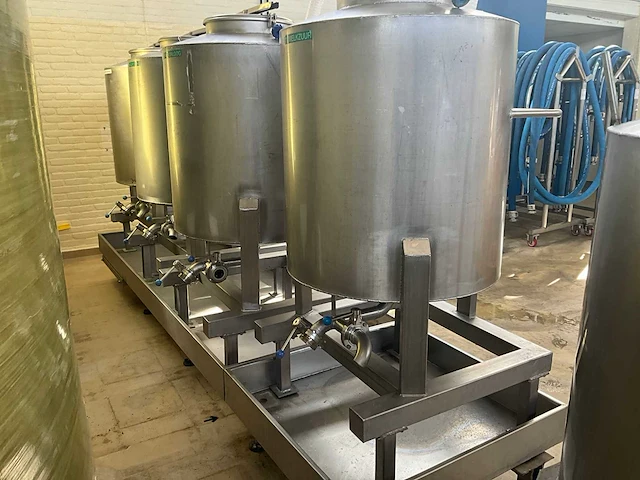 Mobiele rvs opslagtank (450liter) (4x) - afbeelding 6 van  8