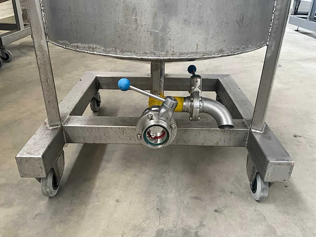 Mobiele rvs opslagtank (450liter) - afbeelding 6 van  9