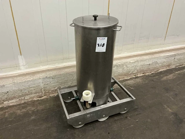 Mobiele rvs opslagtank - afbeelding 2 van  4