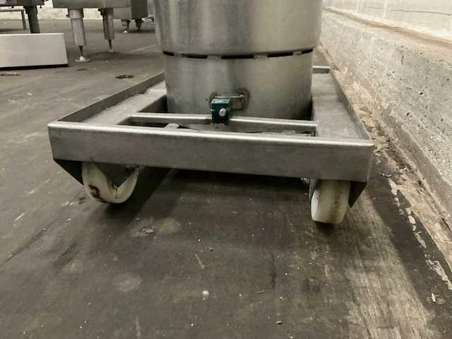 Mobiele rvs opslagtank - afbeelding 3 van  4