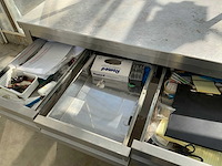 Mobiele rvs werkbank inclusief bureaustoel - afbeelding 4 van  6