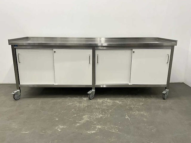 Mobiele rvs werktafel - afbeelding 8 van  8