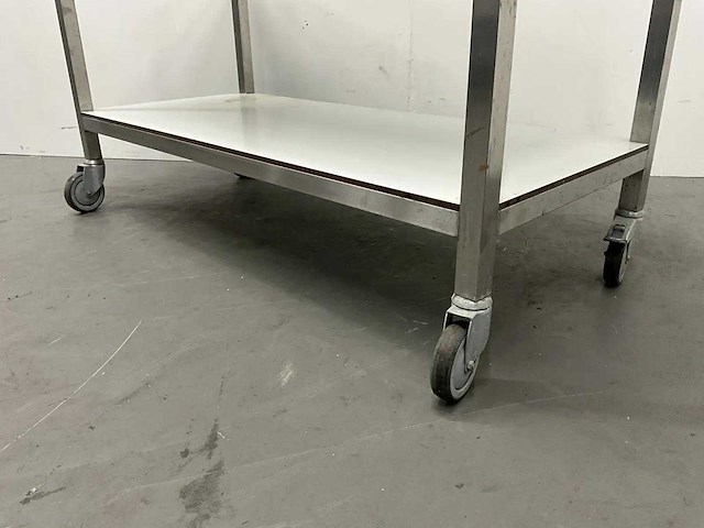 Mobiele rvs werktafel - afbeelding 4 van  6