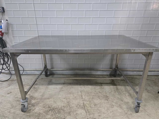 Mobiele rvs werktafel - afbeelding 1 van  5