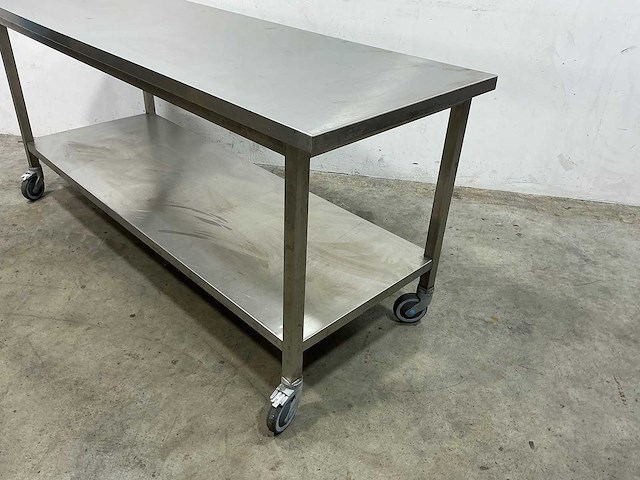 Mobiele rvs werktafel - afbeelding 2 van  4