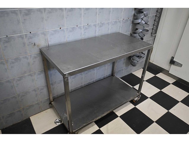 Mobiele rvs werktafel - afbeelding 3 van  3