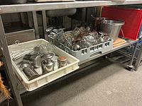 Mobiele rvs werktafel - afbeelding 3 van  5
