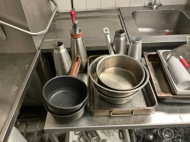 Mobiele rvs werktafel - afbeelding 4 van  5