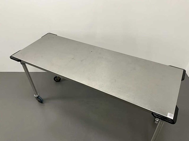Mobiele rvs werktafel - afbeelding 2 van  4