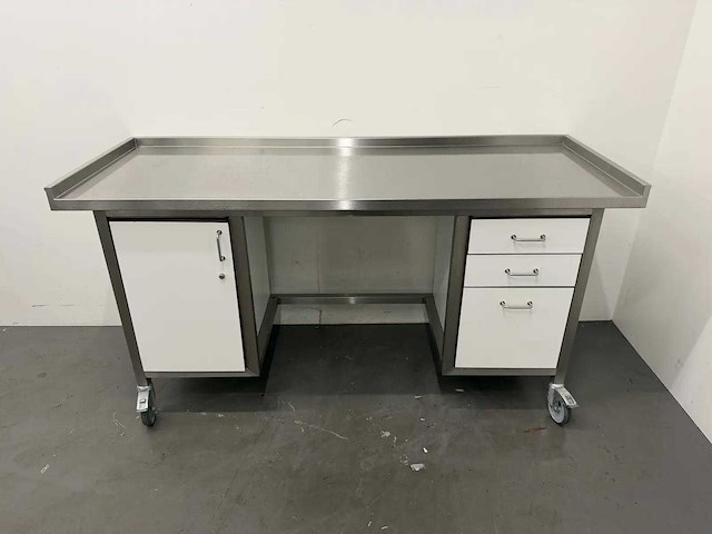 Mobiele rvs werktafel - afbeelding 2 van  8