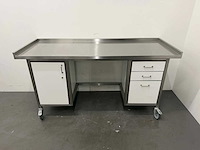 Mobiele rvs werktafel - afbeelding 2 van  8