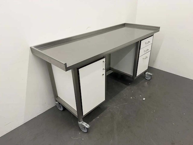 Mobiele rvs werktafel - afbeelding 4 van  8
