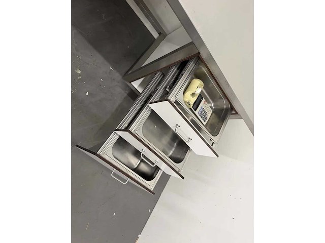 Mobiele rvs werktafel - afbeelding 8 van  8