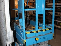 Mobiele schaarlift genie gs-2032. bouwjaar 2001. gewicht 1589 kg. gekeurd tot 2-2027. werkhoogte 790 cm onderdeel van combinatiekavel combinatiekavel van mobiele schaarlift genie en aanhanger anssems met oprijplaten. kavels m012 en m013 - afbeelding 7 van  8