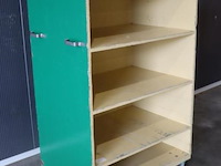 Mobiele schappenwagen, hout - afbeelding 1 van  7
