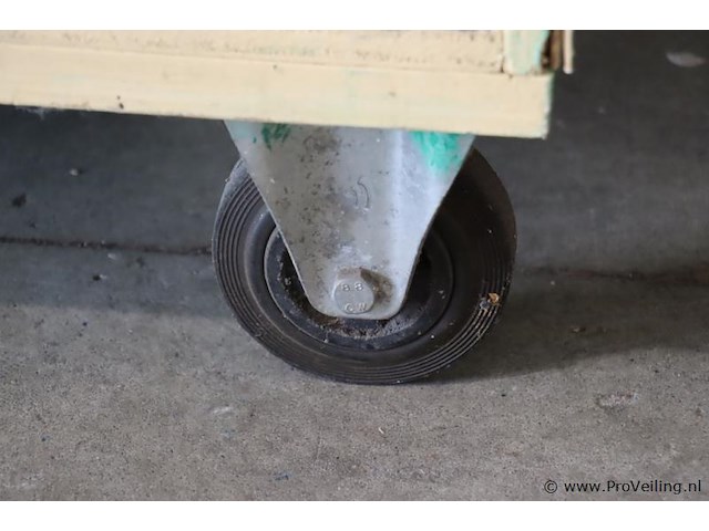 Mobiele schappenwagen, hout - afbeelding 5 van  7