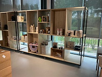 Mobiele showroom stelling - afbeelding 1 van  7