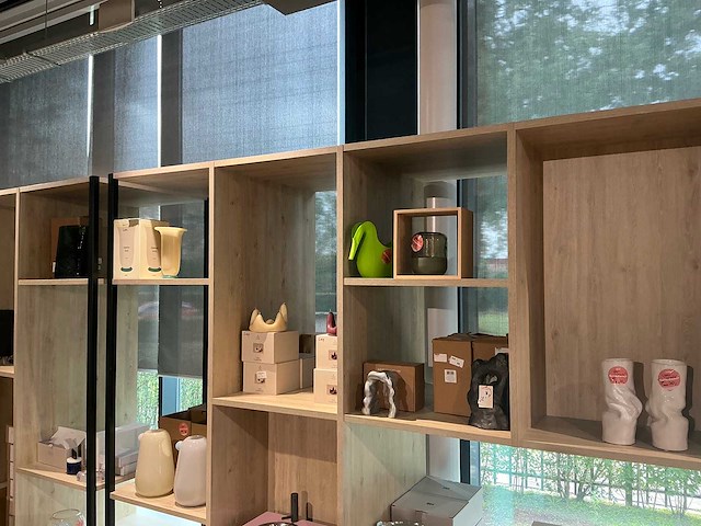 Mobiele showroom stelling - afbeelding 5 van  7