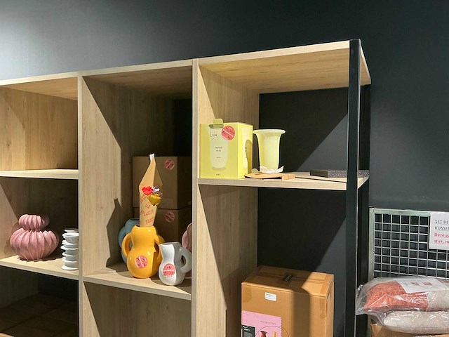 Mobiele showroom stelling - afbeelding 2 van  7