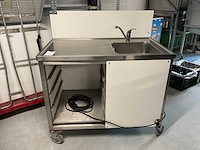 Mobiele spoeltafel - afbeelding 1 van  5