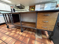 Mobiele stalen werktafel inclusief 9-delige spiegelset - afbeelding 2 van  2