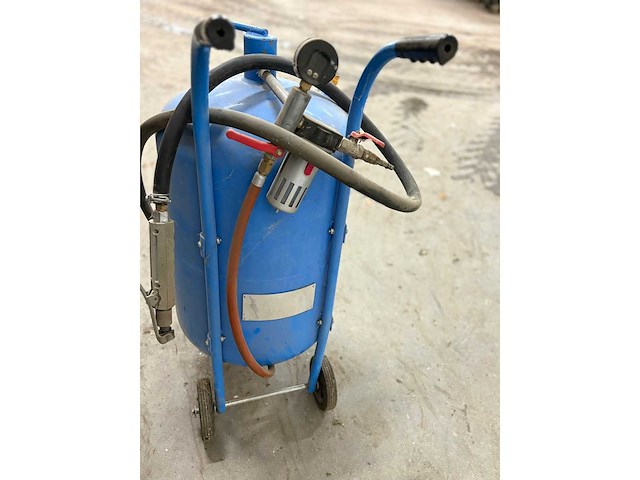 Mobiele straalketel / zandstraalapparaat - afbeelding 4 van  7