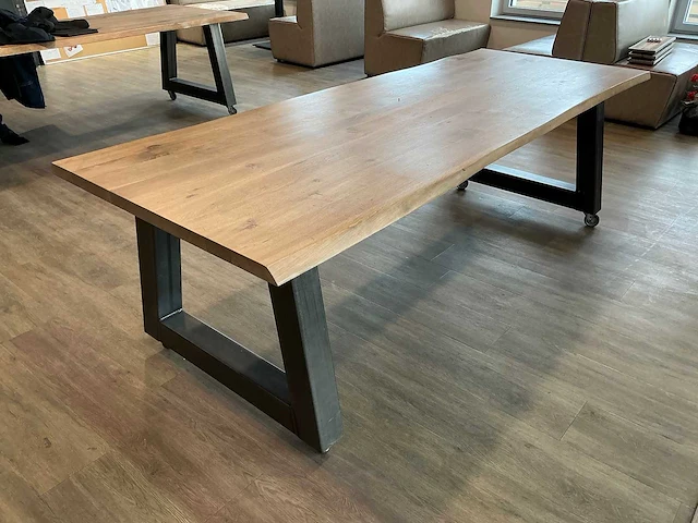 Mobiele tafel met boomstamblad - afbeelding 1 van  4