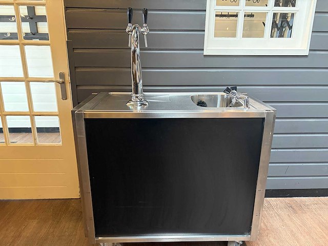 Mobiele tap installatie met dubbele tapkraan en met gamko chiller - afbeelding 1 van  6