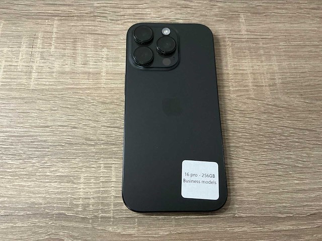 Mobiele telefoon - apple - iphone 16 pro (256gb) - afbeelding 4 van  5